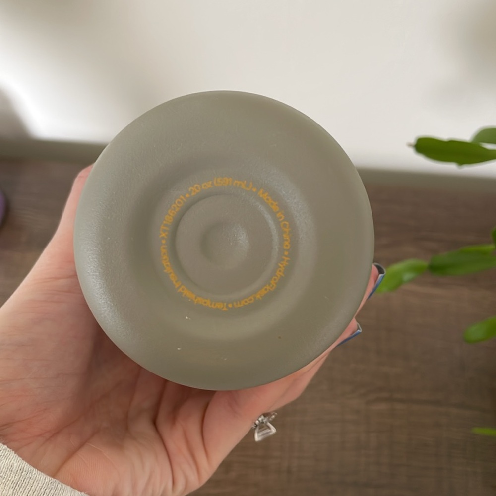 Hydro Flask - Picture 4 of 5